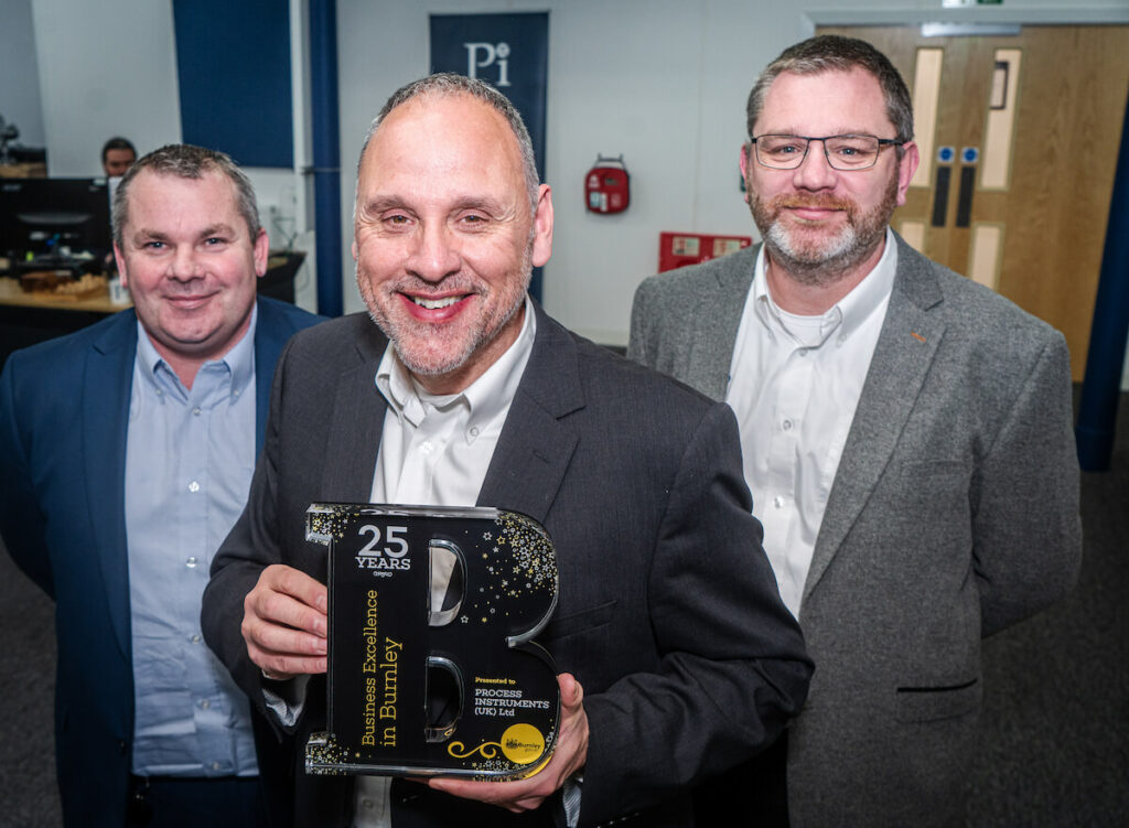 Burnley Business Achievement Award Presented to Process Instruments