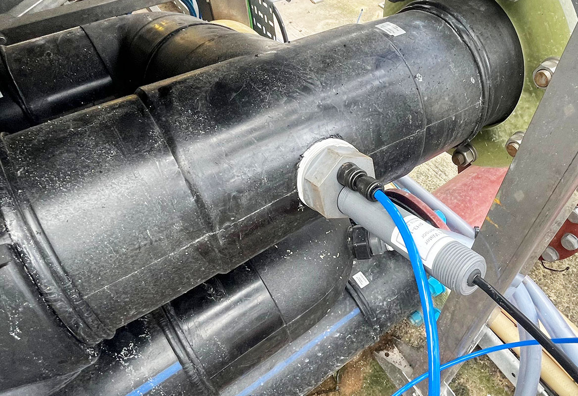 Automatic Cleaning pH Monitoring System for Effluent Treatment